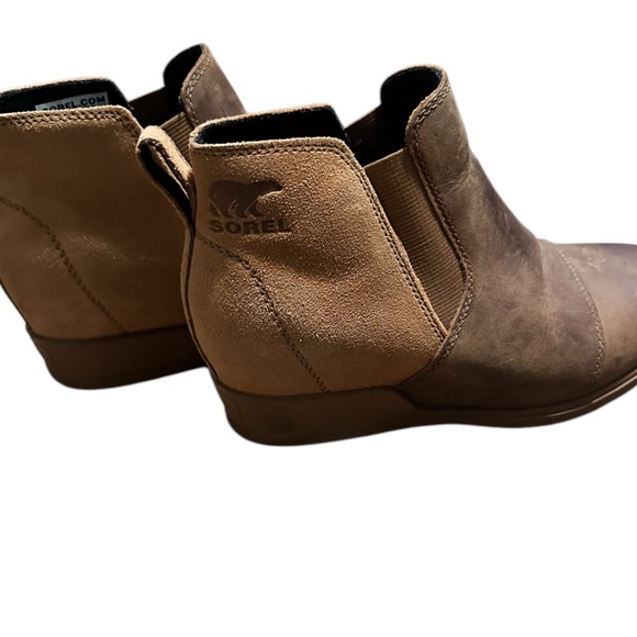 SOREL EVIE II CHELSEA BOOTS WOMEN'S SIZE 6.5 preowned - Picture 3 of 4